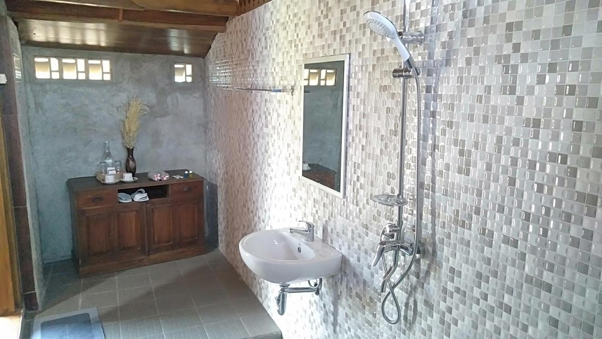 Bujak Permai Villa Matahari Lombok Ntb Praya Ngoại thất bức ảnh
